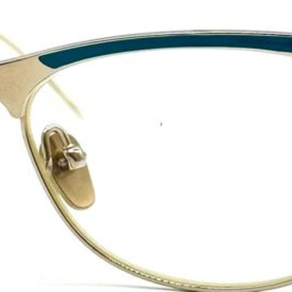 eyeglasses demo lens